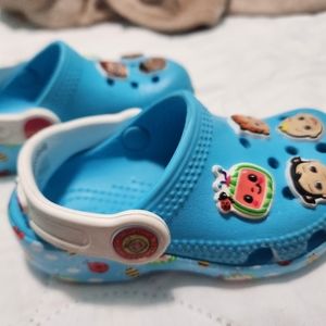 children's crocs shoes size c6